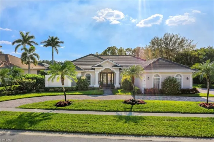 8068  Tiger Lily  DR, Naples, FL 34113
