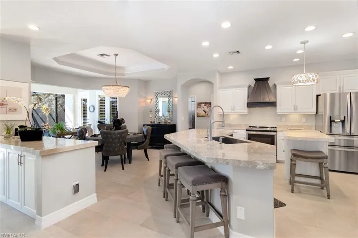 8068  Tiger Lily  DR, Naples, FL 34113