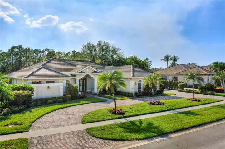 8068  Tiger Lily  DR, Naples, FL 34113