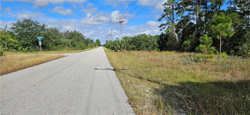 663  Hawthorne S AVE, Lehigh Acres, FL 33974