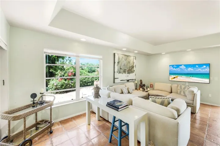 330 Bald Eagle Dr 2, Naples, Florida 34105