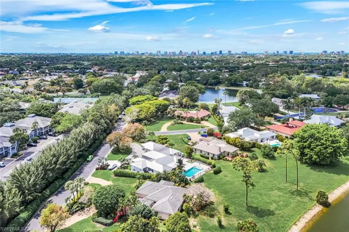 330 Bald Eagle Dr 2, Naples, Florida 34105