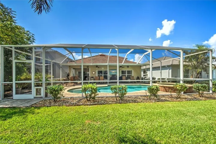 2462  Verdmont  CT, Cape Coral, FL 33991