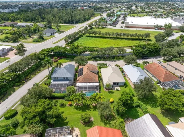 2462  Verdmont  CT, Cape Coral, FL 33991