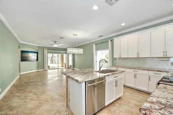 2462  Verdmont  CT, Cape Coral, FL 33991