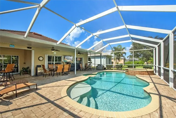 2462  Verdmont  CT, Cape Coral, FL 33991