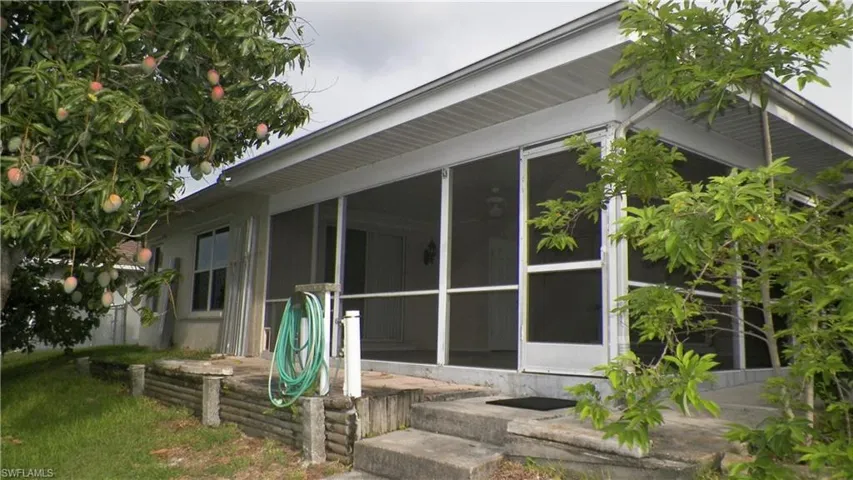1629 Se 12th St, Cape Coral, Florida 33990