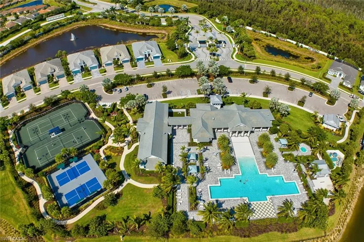 9020  Mayreau  WAY, Naples, FL 34114