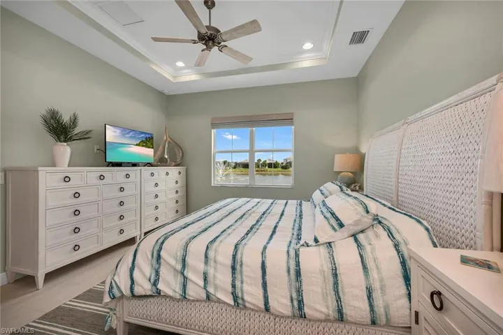 9020  Mayreau  WAY, Naples, FL 34114