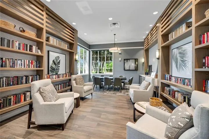 9020  Mayreau  WAY, Naples, FL 34114