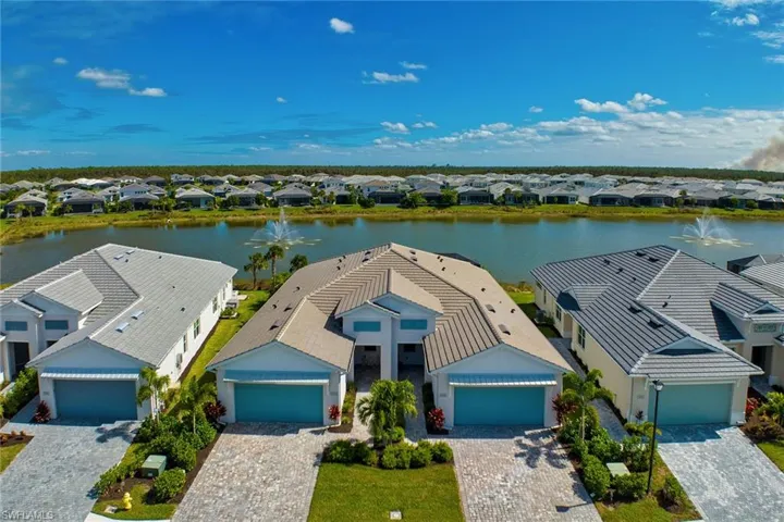 9020  Mayreau  WAY, Naples, FL 34114