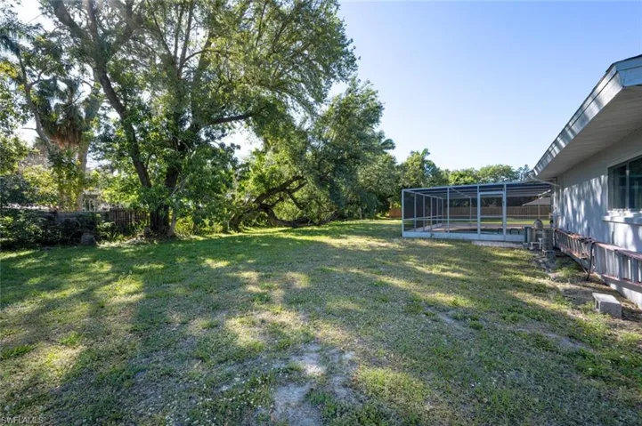 311  Broadview  DR, Fort Myers, FL 33905