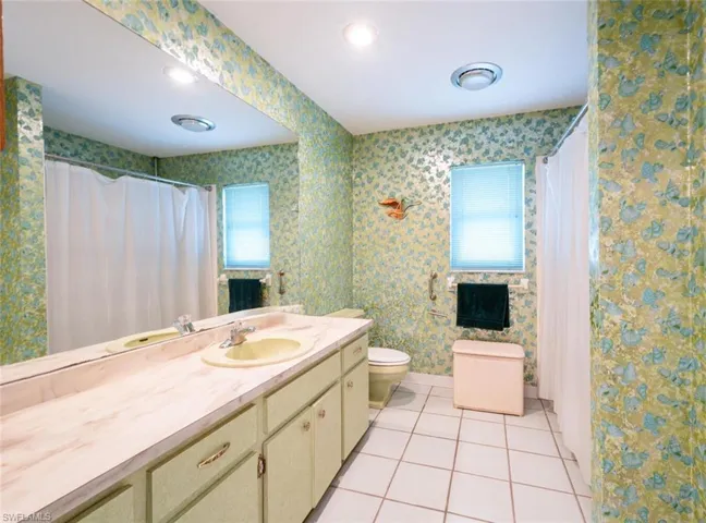 311  Broadview  DR, Fort Myers, FL 33905