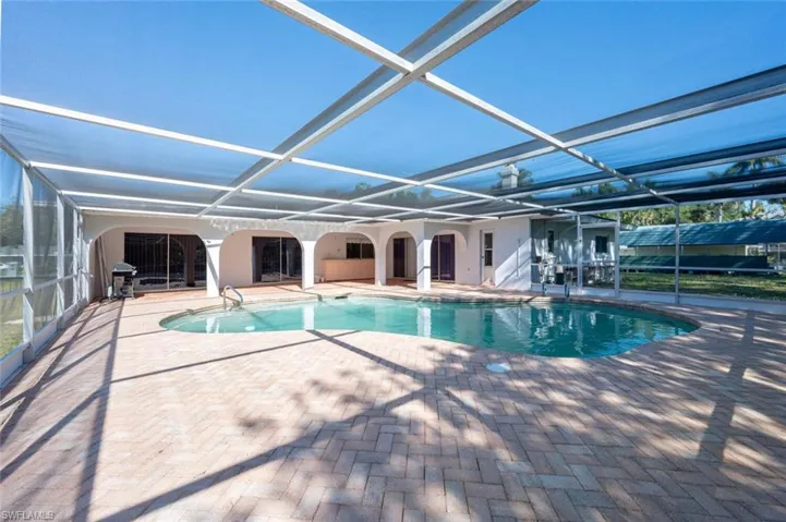 311  Broadview  DR, Fort Myers, FL 33905