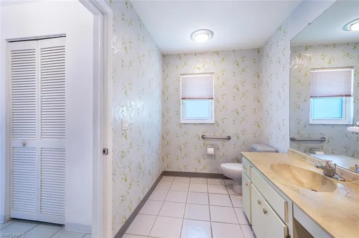 311  Broadview  DR, Fort Myers, FL 33905