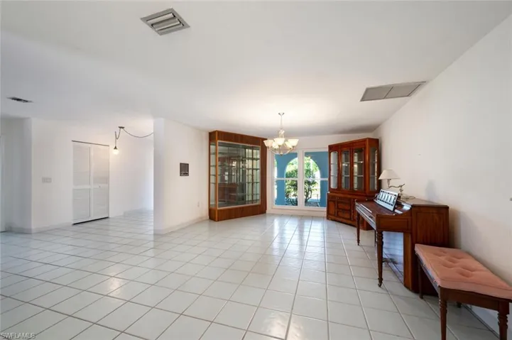 311  Broadview  DR, Fort Myers, FL 33905
