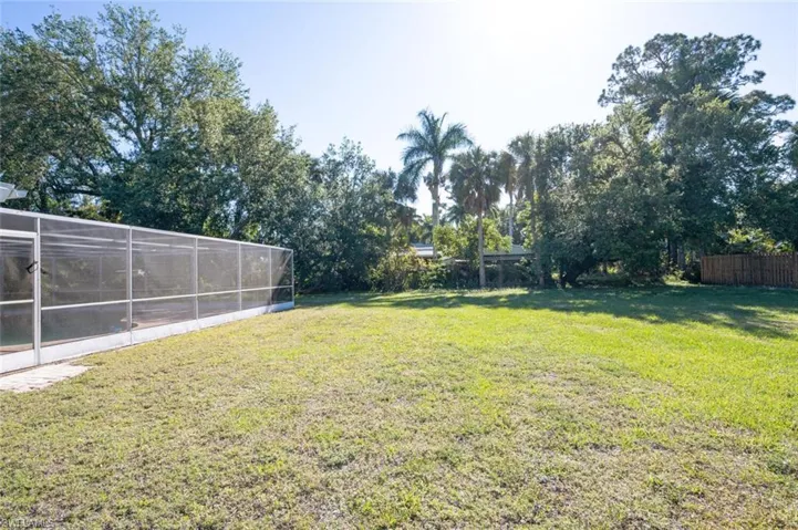 311  Broadview  DR, Fort Myers, FL 33905