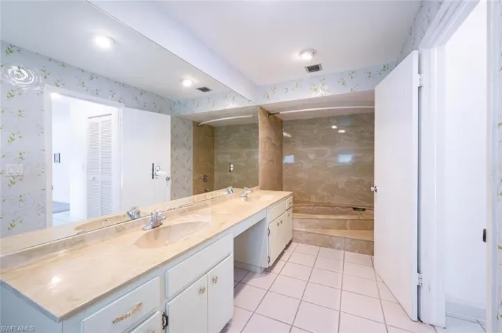 311  Broadview  DR, Fort Myers, FL 33905