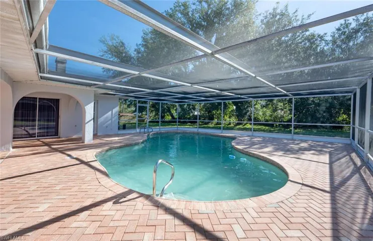 311  Broadview  DR, Fort Myers, FL 33905