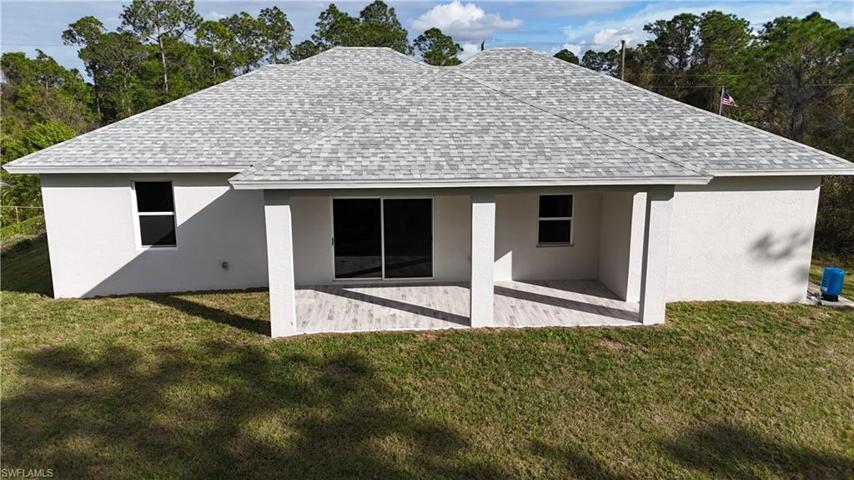 372  Butler S AVE, Lehigh Acres, FL 33974