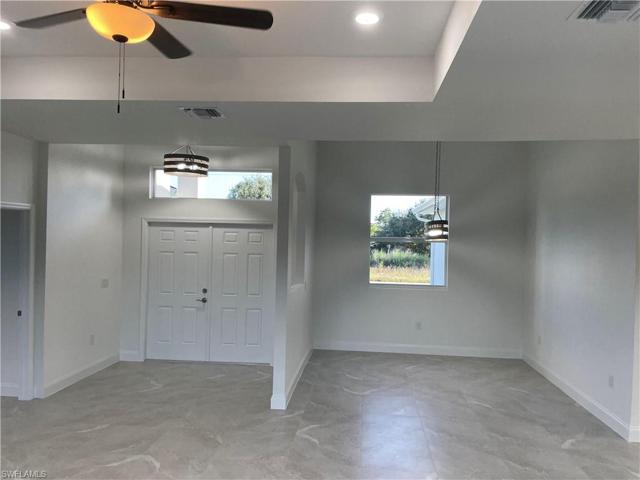 372  Butler S AVE, Lehigh Acres, FL 33974