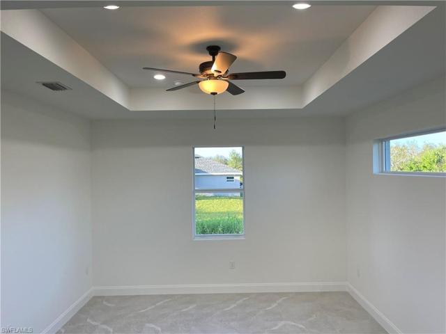 372  Butler S AVE, Lehigh Acres, FL 33974