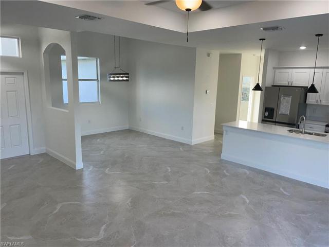 372  Butler S AVE, Lehigh Acres, FL 33974