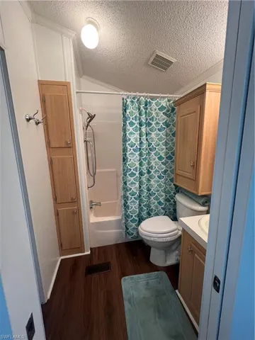 Primary Bath with Tub/Shower Combo