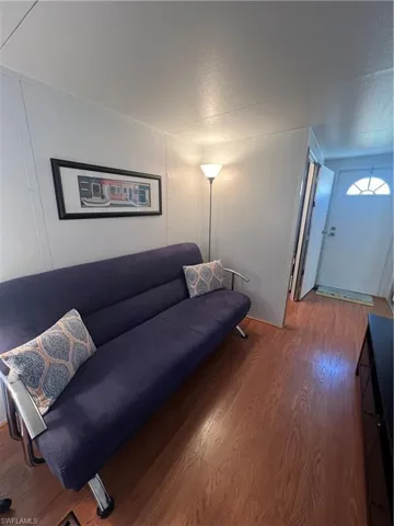 2nd Bed with Half Bath