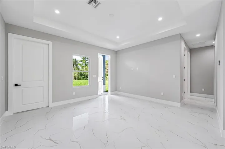 4677  20th SE AVE, Naples, FL 34117