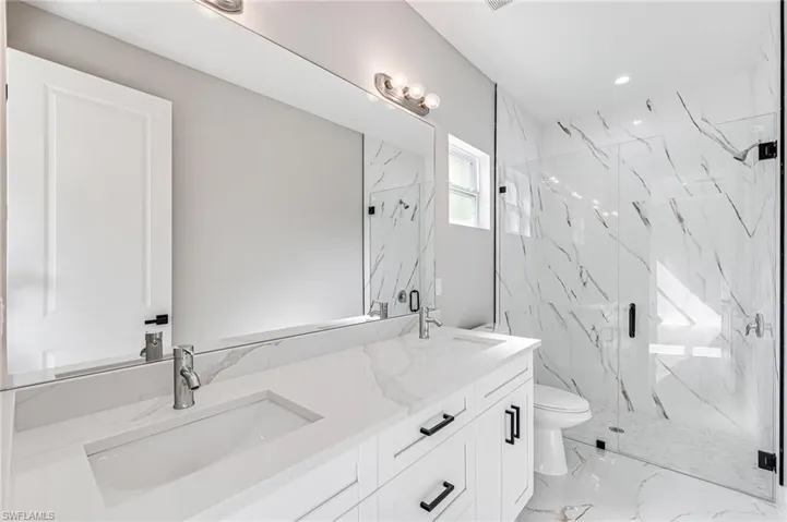 4677  20th SE AVE, Naples, FL 34117