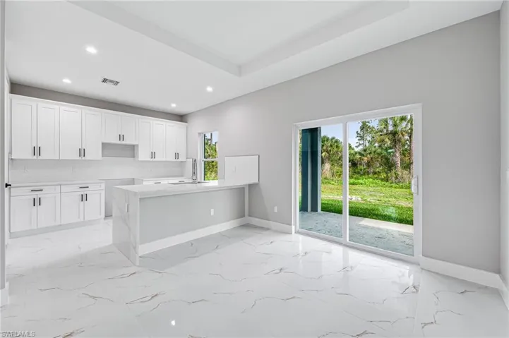 4677  20th SE AVE, Naples, FL 34117