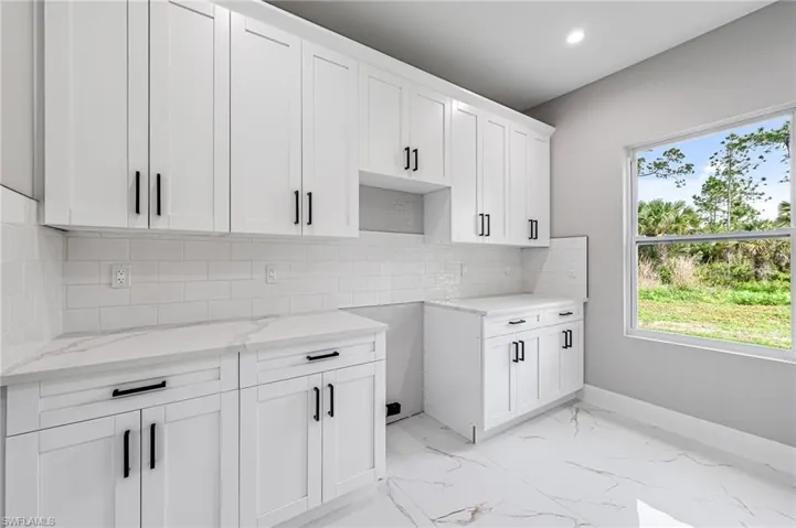 4677  20th SE AVE, Naples, FL 34117