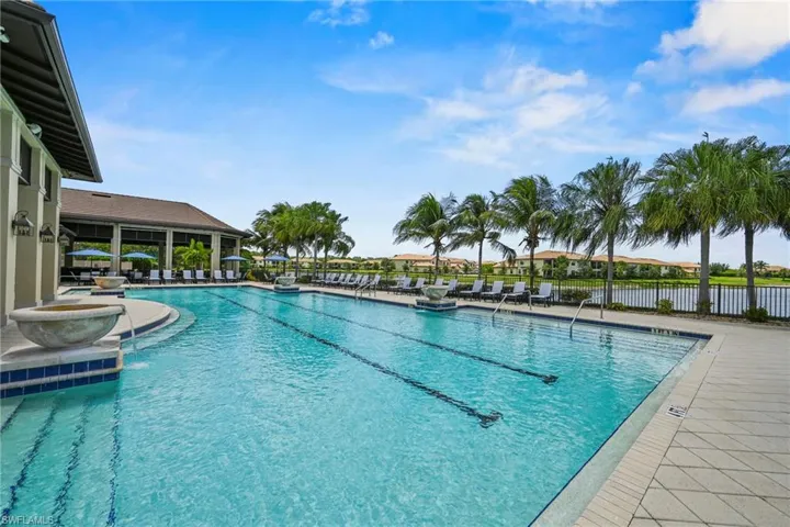 2353 Anguilla Dr 202, Naples, Florida 34120