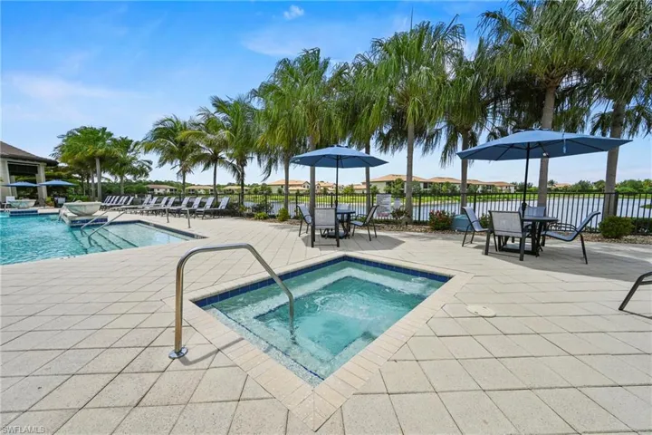 2353 Anguilla Dr 202, Naples, Florida 34120