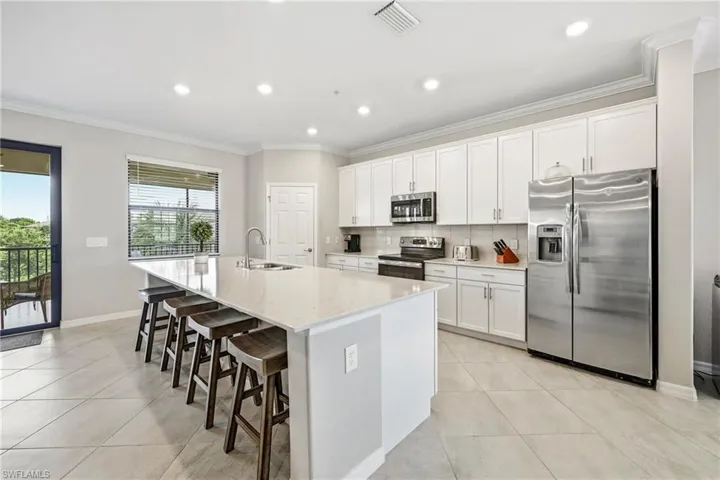 2353 Anguilla Dr 202, Naples, Florida 34120