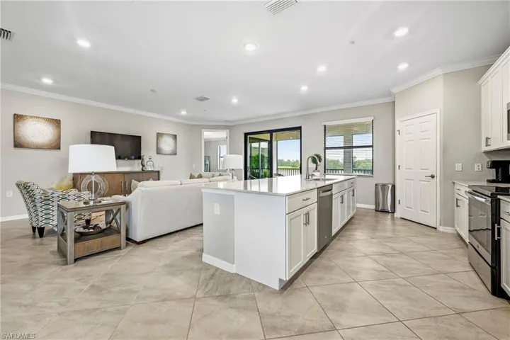 2353 Anguilla Dr 202, Naples, Florida 34120