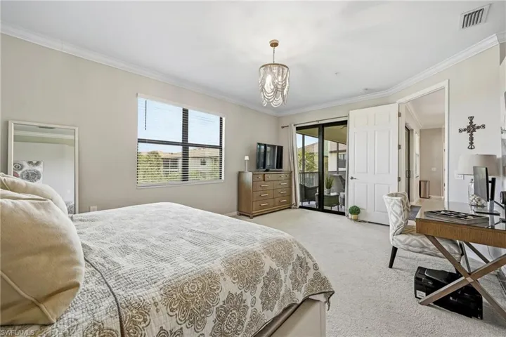 2353 Anguilla Dr 202, Naples, Florida 34120