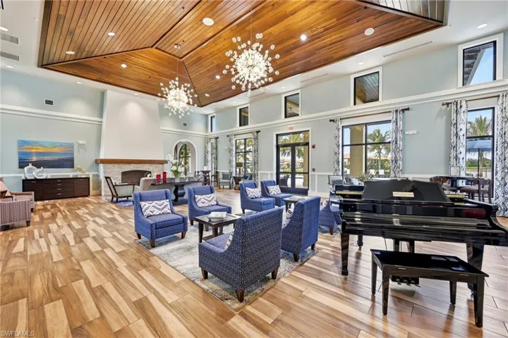 2353 Anguilla Dr 202, Naples, Florida 34120