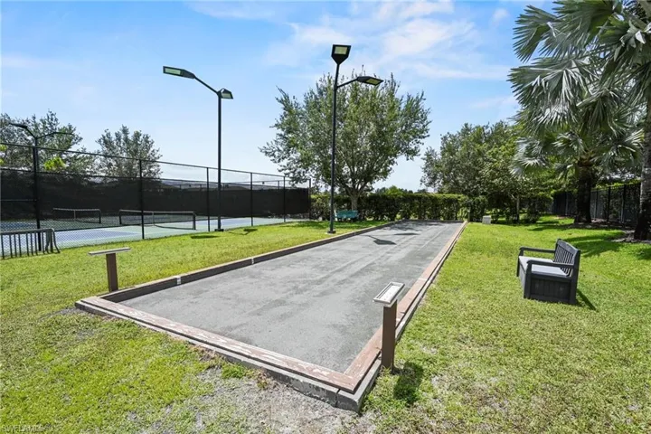 2353 Anguilla Dr 202, Naples, Florida 34120
