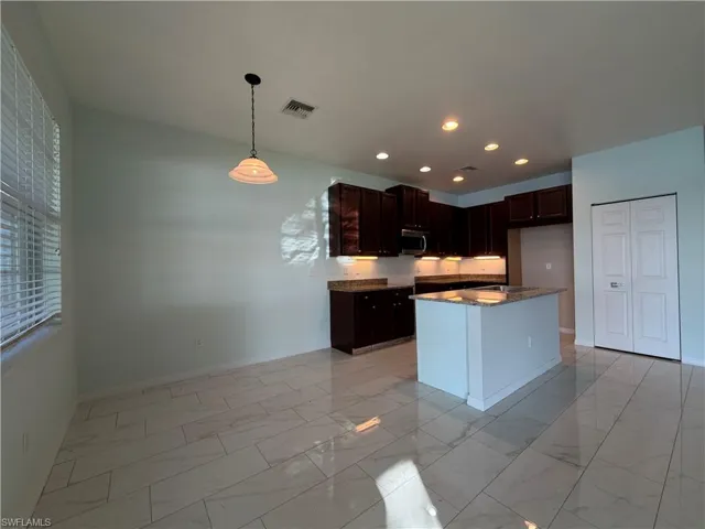 1484 Birdie Dr, Naples, Florida 34120