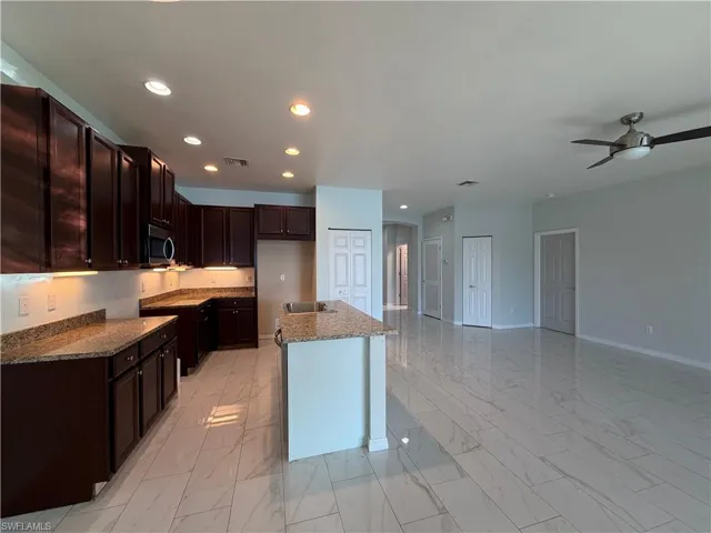 1484 Birdie Dr, Naples, Florida 34120