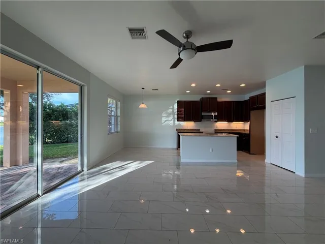 1484 Birdie Dr, Naples, Florida 34120