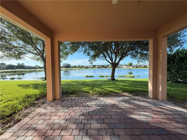 1484 Birdie Dr, Naples, Florida 34120