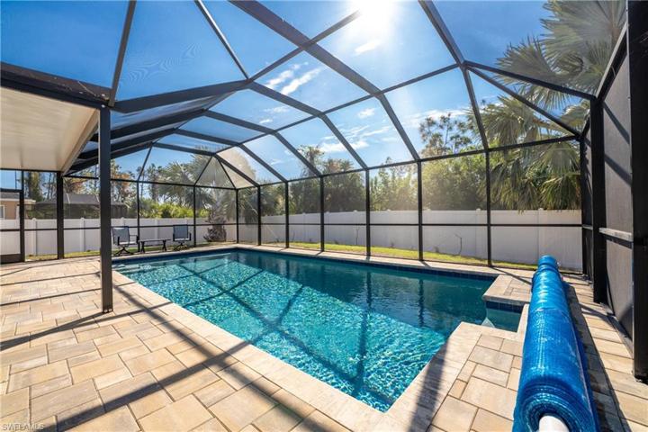 Large Lanai with pavered deck