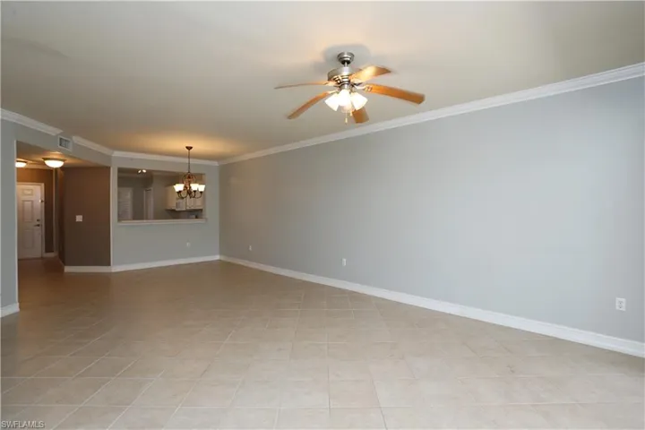 7811  Regal Heron  CIR, Naples, FL 34104