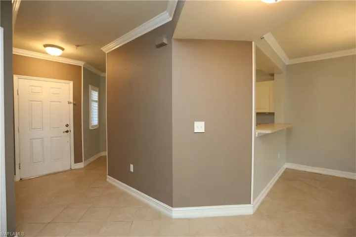7811  Regal Heron  CIR, Naples, FL 34104