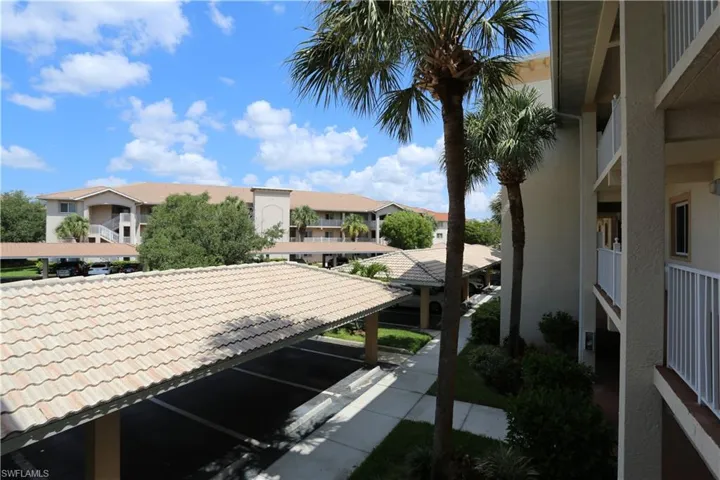 7811  Regal Heron  CIR, Naples, FL 34104