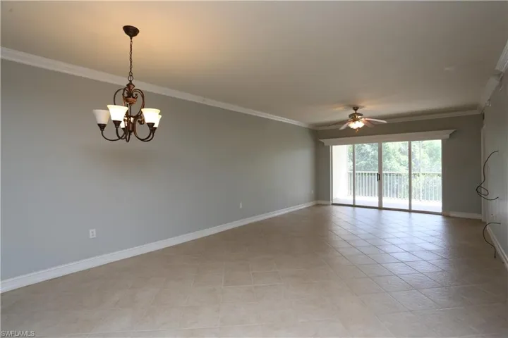 7811  Regal Heron  CIR, Naples, FL 34104