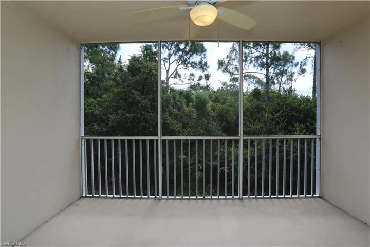 7811  Regal Heron  CIR, Naples, FL 34104
